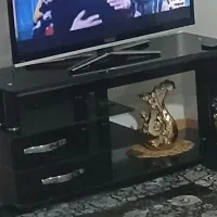 میزتلوزیون شیشه ای