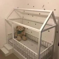 تخت کلبه ای چوبی محکم کودک