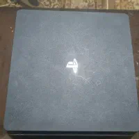 یک عدد دستگاه پی اس فورps4