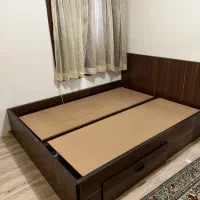 تخت دونفره