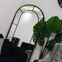 پنجره ای فلزی