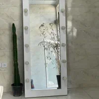 قفسه و اتاق پرو و آینه و رگال چوبی