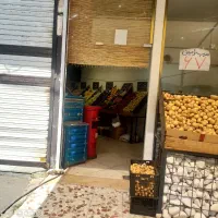 نیروی کار موجه برای میوه فروشی