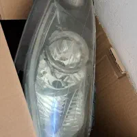 یک جفت چراغ جلو206