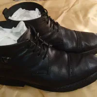 کفش،کتونی