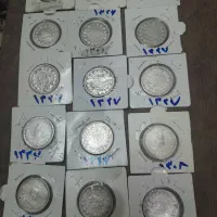 تعدادی دو هزار دیناری نقره بدون ایراد و نقص