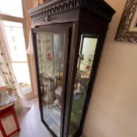 بوفه ویترینی ۴ طبقه کلاسیک چوبی سالم و شیک