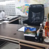 کارشناس فروش تلفنی خانم