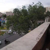 ۴۰متر مغازه و ۲۰۰متر تراس برای کافه