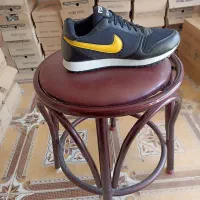 کفش نو|کیف، کفش، کمربند|کاشمر, |دیوار