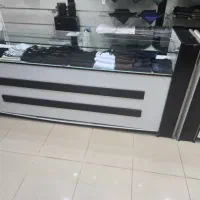 فروش ۳ عدد پیش خوان و دوعدد قفسه برای پوشاک وسوپری
