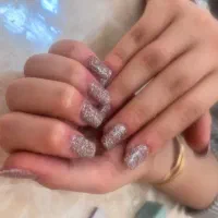 کاشت ناخن فقط ۳۹۹ تومن