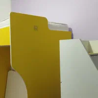 تخت. دوطبقه