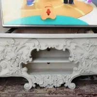 میز تلویزیون سلطنتی