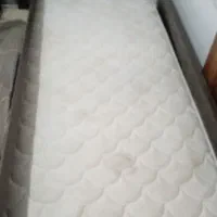 تخت ینفره جوان چوبی