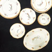 یک دست ظرف چینی