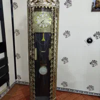 ساعت برنز ایستاده