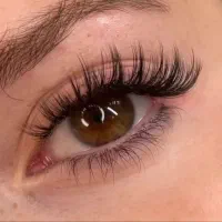 نیاز به مدل اکستنشن و لیفت و لمینت ابرو و مژه