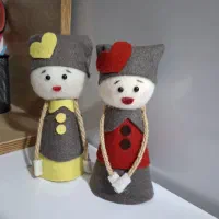 دو عدد عروسک کار دست