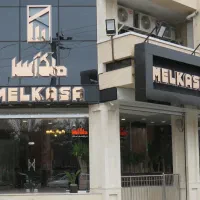 مغازه تجاری ۱۴۸ متر بر خیابان کاوه