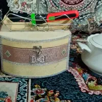 ضرف سوپ خوری بزرگ و چندتاوساعل دیگه