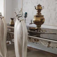 میز غذاخوری سلطنتی