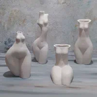 مجسمه|مجسمه، تندیس، ماکت|سلماس, |دیوار