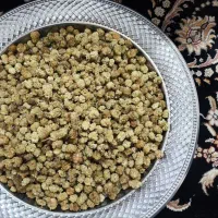 توت خشک وخاکشیر