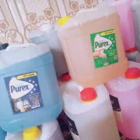 مایع لباس . ظرف . دست. موجود شد