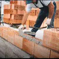 خدمات کار ساختمان . بنایی