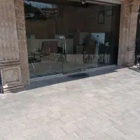 18متر مغازه پر تردد بر خیابان اصلی