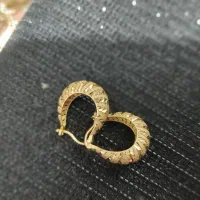 گوشواره و مدال