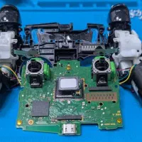 تعمیر حرفه ای دسته کنسول PS5 PS4 XBOX