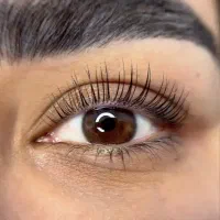 تخصصی ترین مرکز لیفت مژه و ابرو و«ریمل دائمی»در قم