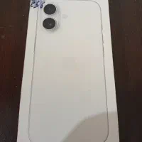 آیفون ۱۷ نرمال