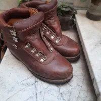 کفش کوهنوردی چرم توچال