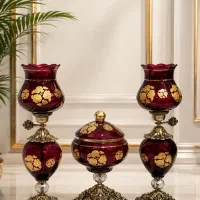 شمعدانی و شکلات خوری