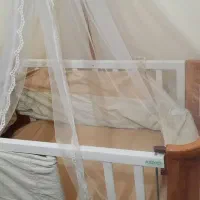 تخت کنار مادر جودیکو