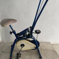 دوچرخه ثابت ورزشی