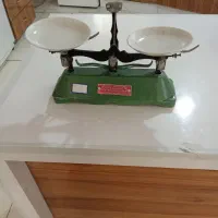ترازو جواهری. روسی