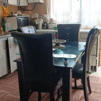 میز غذاخوری ۴ نفره