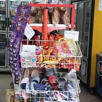 استخدام نیرو فروشنده جهت کار در سوپرمارکت
