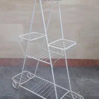 استند فلزی گلدان