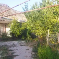 خانه-صدو-چهل-زیر-بنا-زمینه-هزارو-سیصدو-شصت-متر