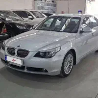 بی ام و 520i