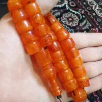 کهربا پرتقالی رگه دار .  کهربا تراش استانبولی