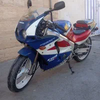 سی بی ار250چهارسیلندر.فوری موتورسنگین.سی بی.سوزوکی