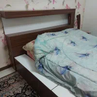 تخت و درواور با اینه و تشک