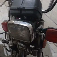 هوندا ۷۰