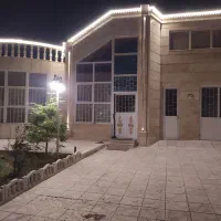 اجاره ویلا استخر آب گرم نزدیک کافی شاپ وحید